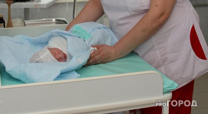 В Госдуме предложили снимать отпечатки пяток у новорожденных