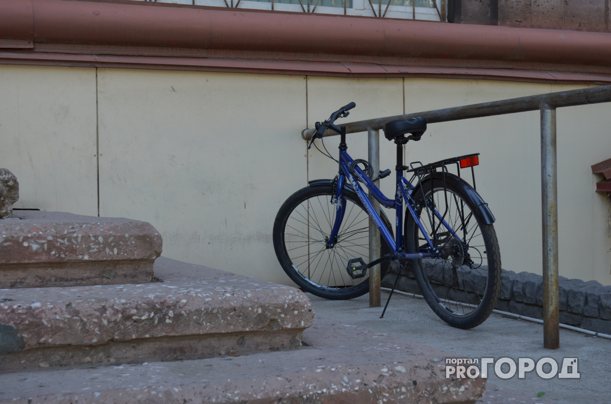 В Ярославле у школьного учителя украли дорогущий казенный велосипед