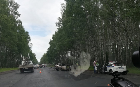 Ярославцы в шоке от страшной аварии в Заволжском районе: кадры