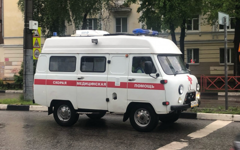 Лежала в крови: водитель насмерть сбил женщину в Ярославле