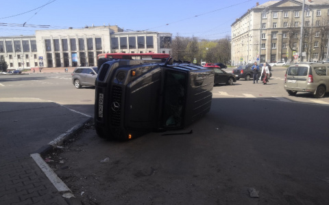 Самое дорогое ДТП: в центре Ярославля произошла массовая авария