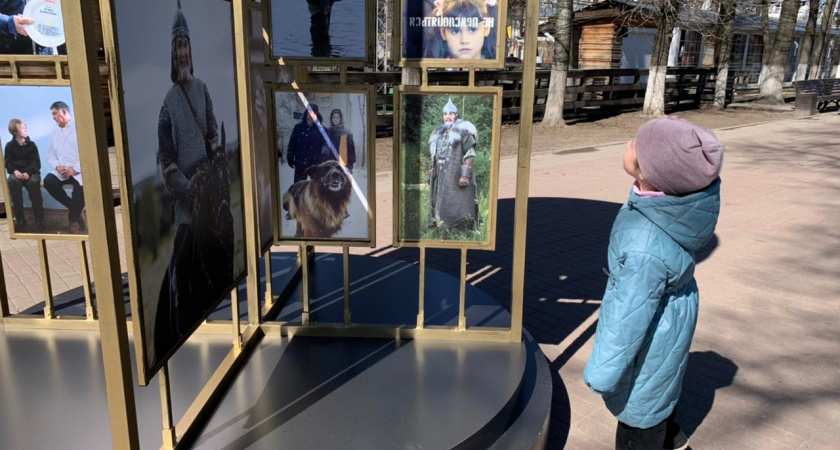 На Первомайском бульваре установили арт-объект в память погибшего Пускепалиса