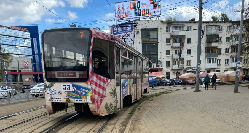 В Ярославле на Урицкого ребёнка зажало в дверях трамвая