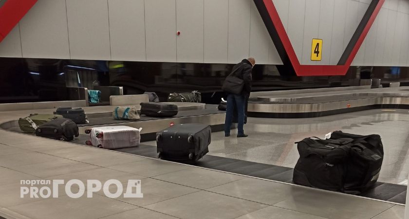 Части россиян запретят выезд за границу: кого коснулся новый закон