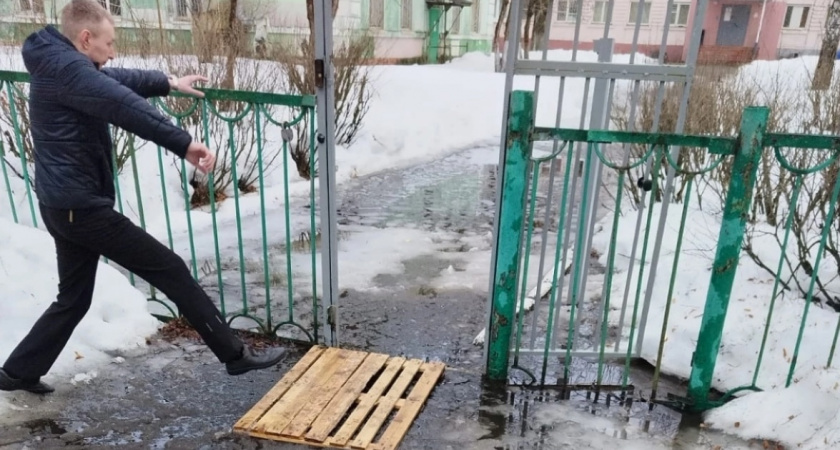 "По щиколотку в воде": мамы детей-инвалидов пожаловались на ярославскую школу-интернат