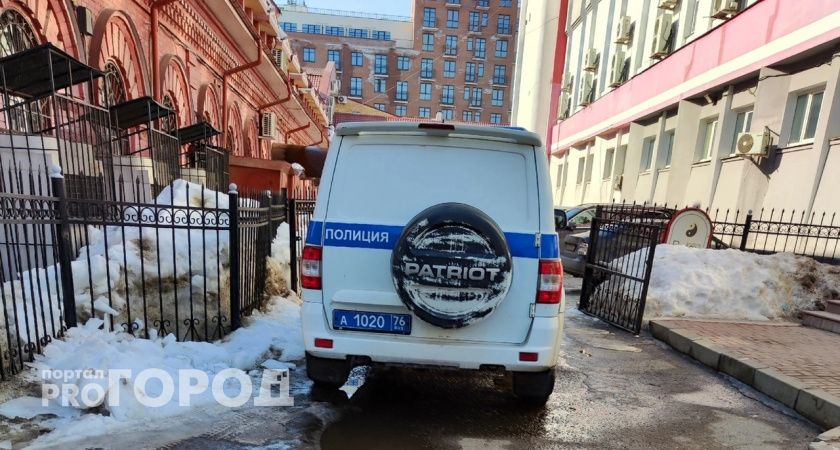 В Рыбинске в машине обнаружили труп 29-летнего парня
