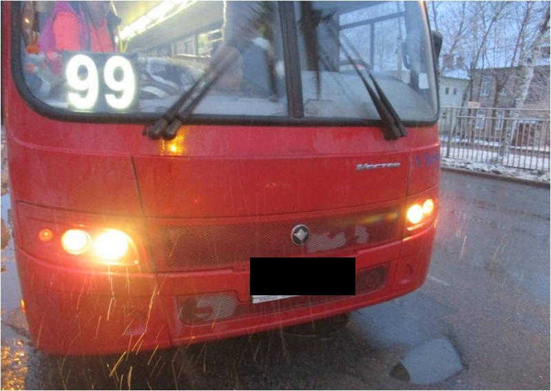В Ярославле на место аварии двух автобусов прибыли следователи и криминалисты