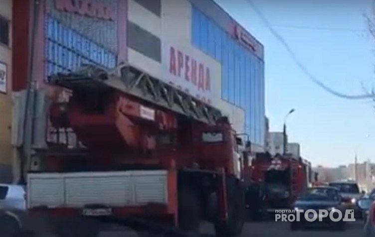 Учимся на чужих ошибках: В Брагино эвакуировали торговый центр. Видео