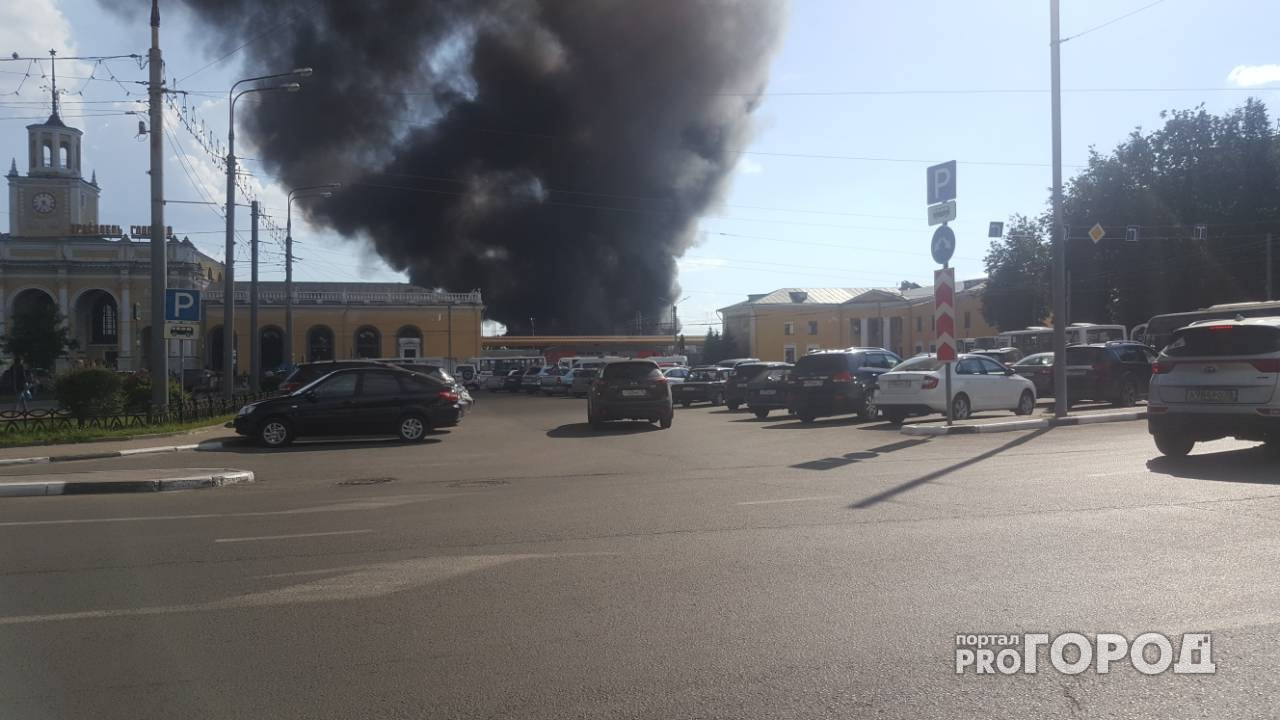 Пожар на складе рядом с Ярославлем-Главным тушили 10 часов: сведения о пострадавших