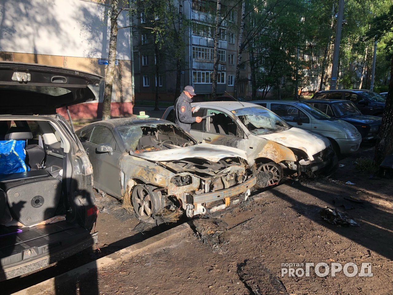 В Ярославле нашли пироманов, которые поджигали автомобили: реакция потерпевших