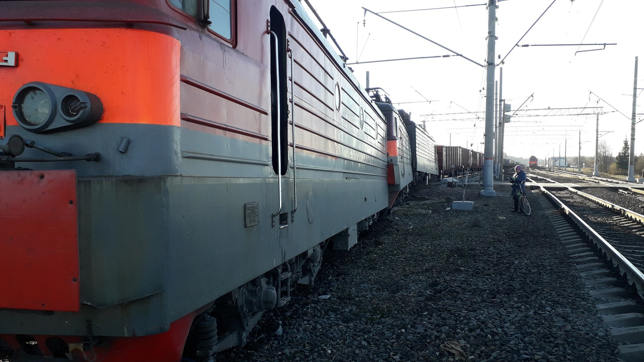 В Ярославской области поезд сошел с рельс: комментарий полиции на транспорте