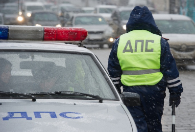 Бил по голове: иностранец набросился на полицейского в Рыбинске