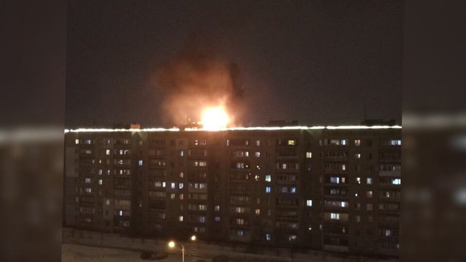 Крыша в огне: подробности пожара в высотке под Ярославлем