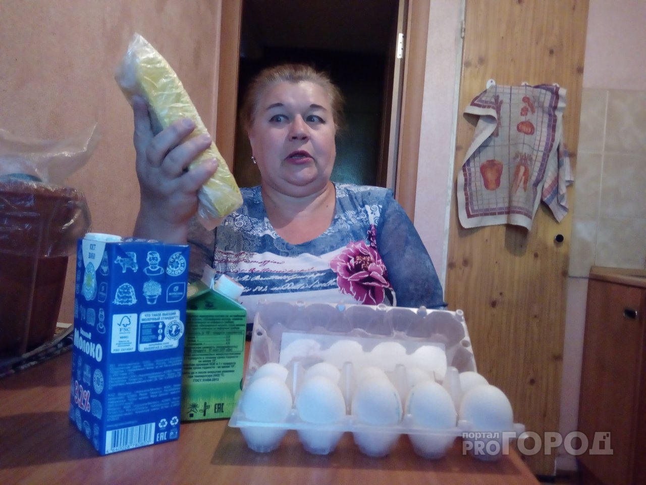 Ярославна раскрыла свой холодильник и показала, как живет на пенсию