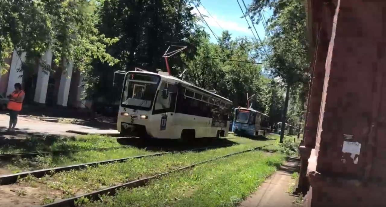 В Ярославле намертво встали трамваи: подробности ЧП