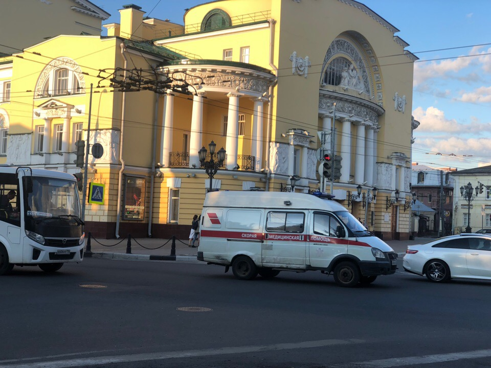 "Минуты стоят жизни": россиян будут жестко наказывать за помехи скорой помощи