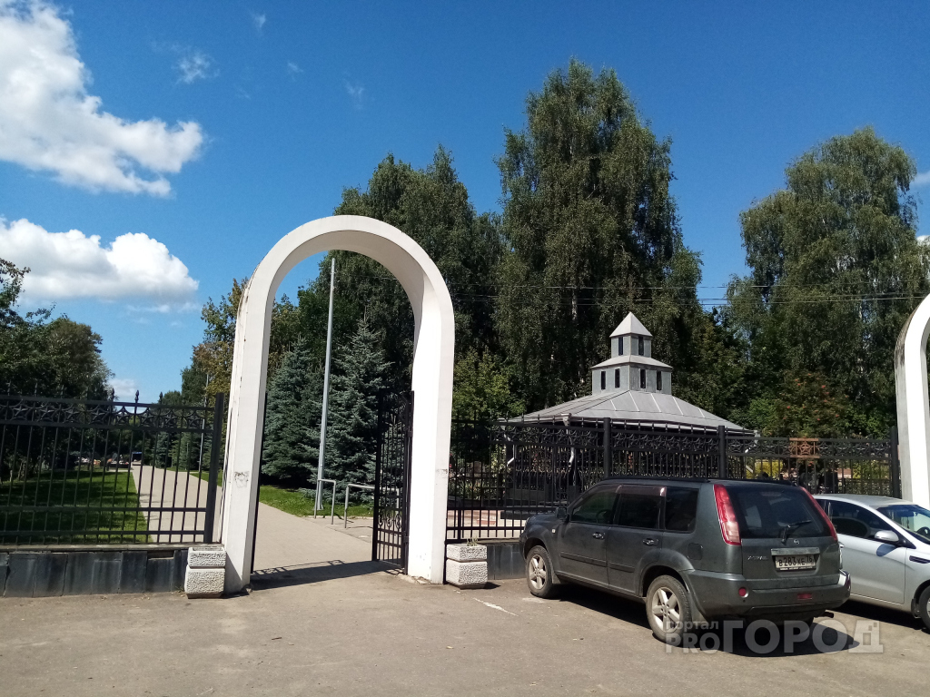 Место, где «спит» история: приглашаем прогуляться по одному из старейших кладбищ Ярославля