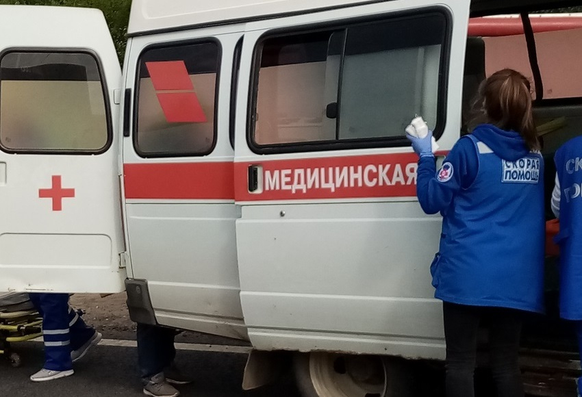 "Быстро только катафалк": ярославцы откровенно о работе скорой помощи
