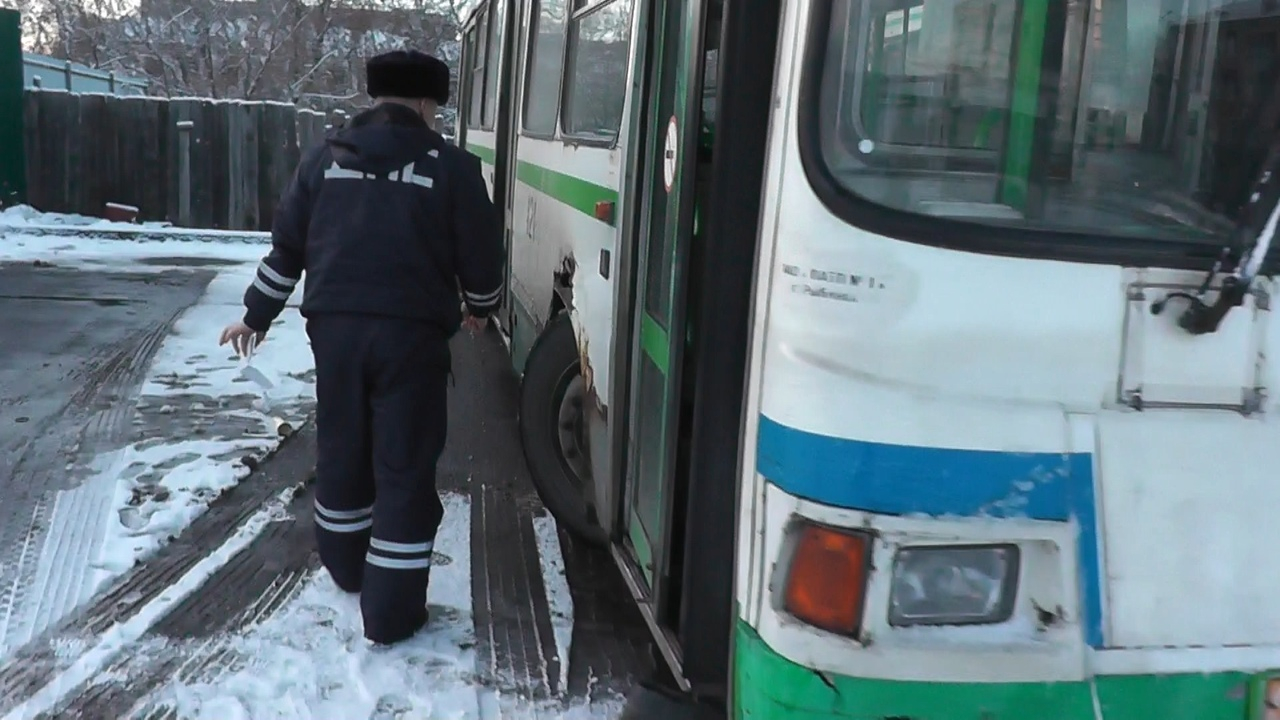 Спасти не смогли: погибла 13-летняя девочка, которую сбил автобус в Рыбинске