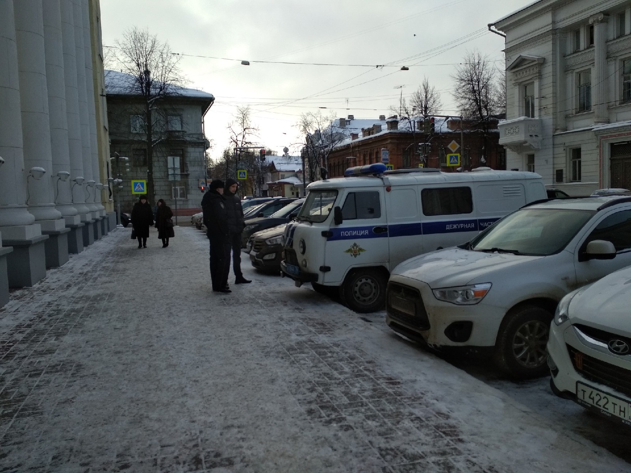 Массовая эвакуация жильцов: о ЧП с гранатой сообщили в полиции Ярославля