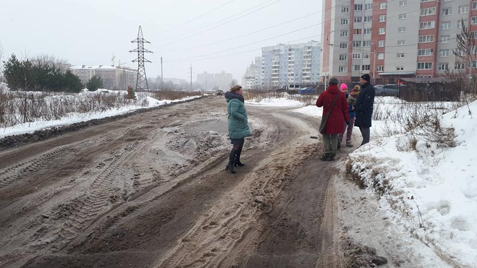 Адские ухабины: ярославцы о жуткой дороге, которую не ремонтируют чиновники