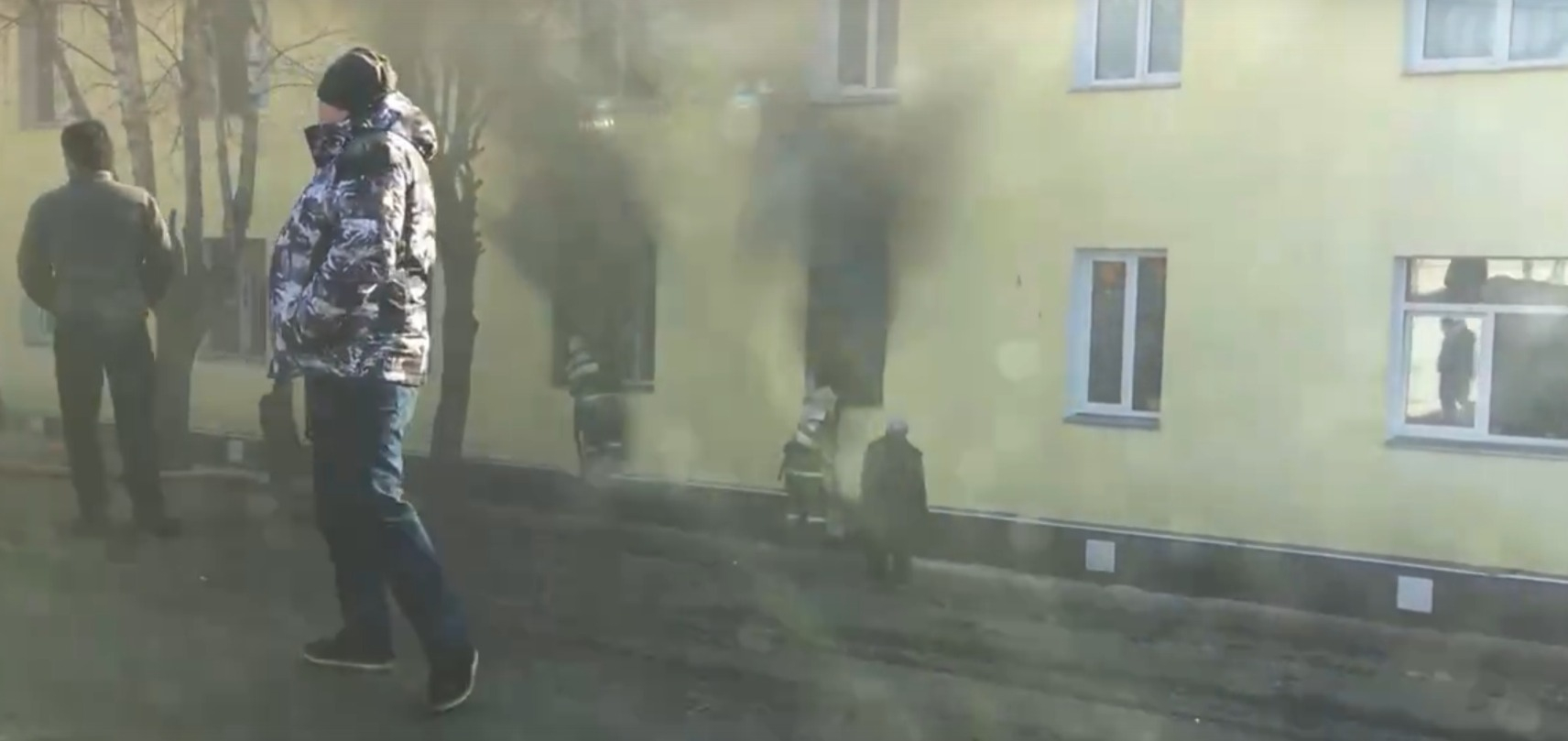"Ловили племяшек на руки": простые люди спасали детей в пожаре под Ярославлем . Видео
