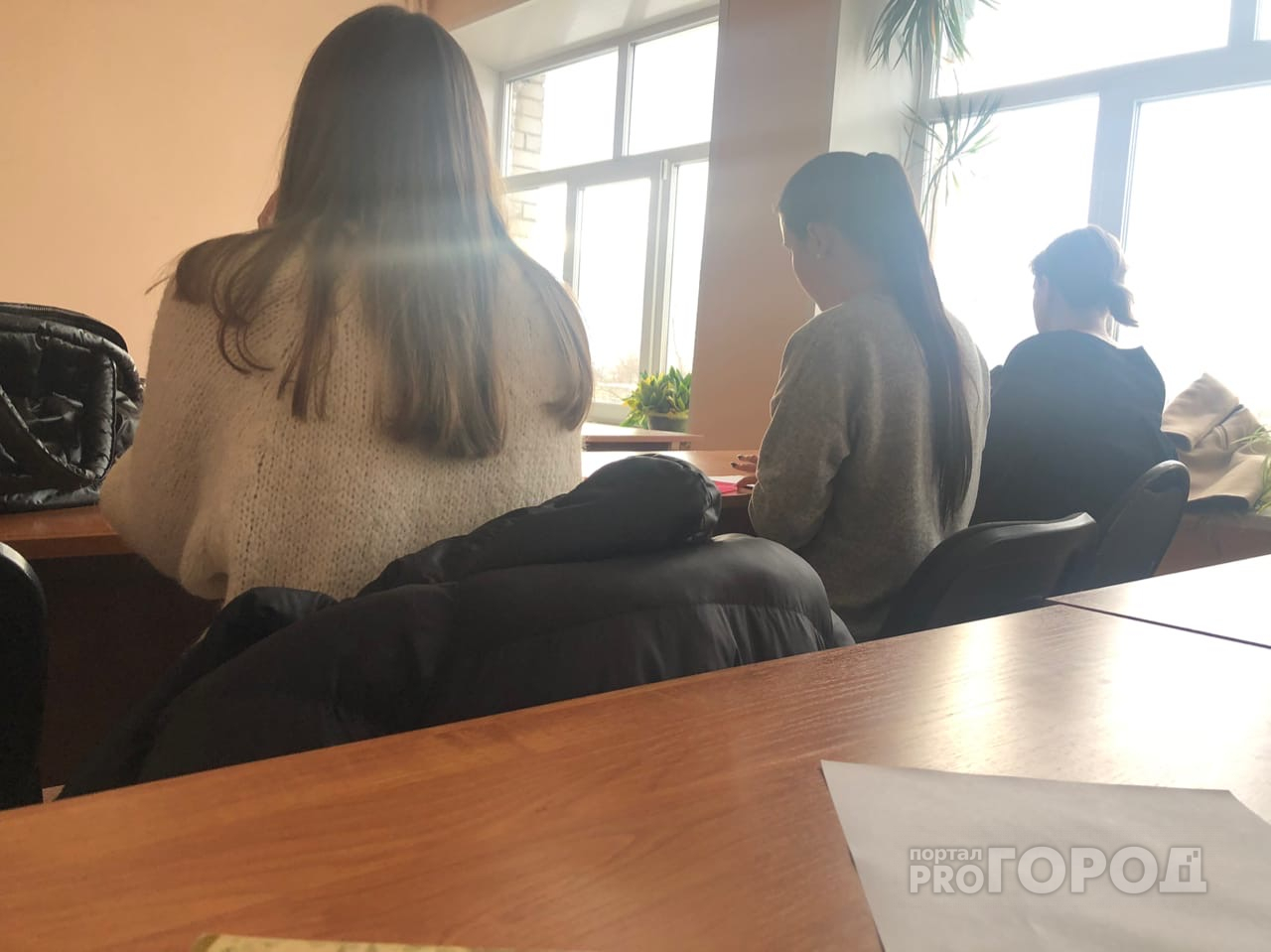Школьники гуляют: в Ярославле шестиклассник раздал мамины полмиллиона на жвачки