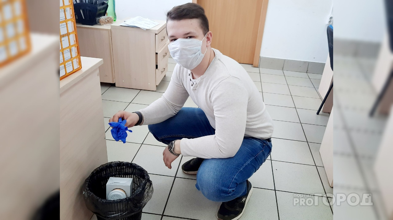 Через два часа — заразно: эксперты предупредили ярославцев о правильной утилизации масок и перчаток