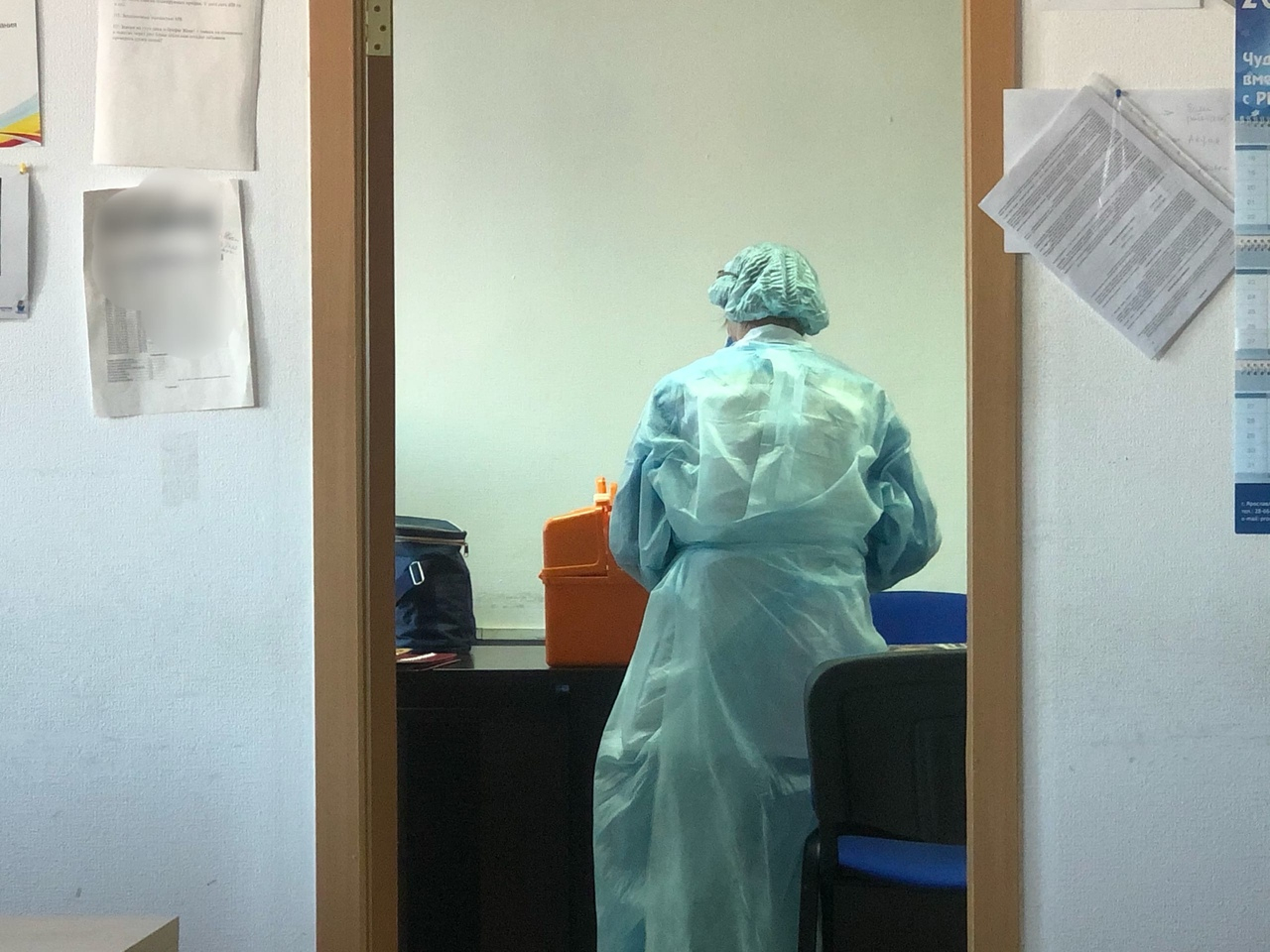 Число выздоровевших критически упало: новые цифры по коронавирусу в Ярославской области