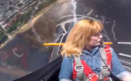 "Чуть сердце не встало": видео женщины-пилота шокировало ярославцев