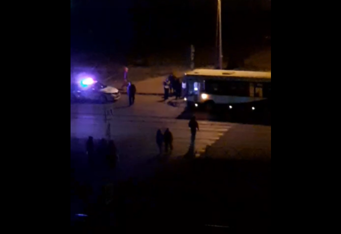 "Увезли на скорой": автобус сбил пешехода в Брагино