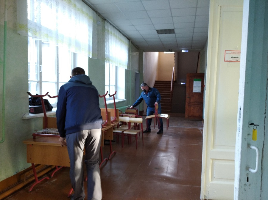 Перейдут по наследству: под Ярославлем раздают имущество из трех закрытых школ