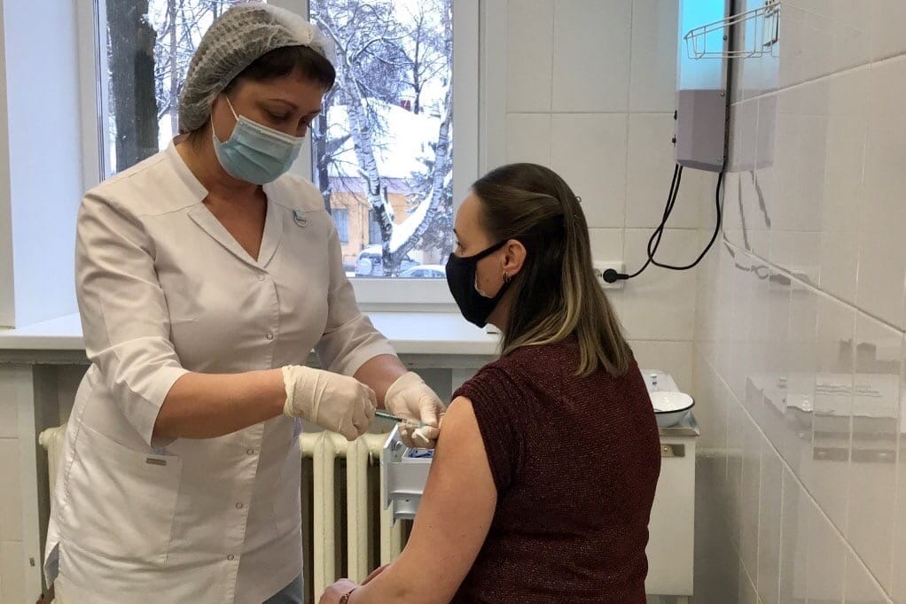 В Ярославле массово вакцинируют жителей: какие появятся побочные эффекты