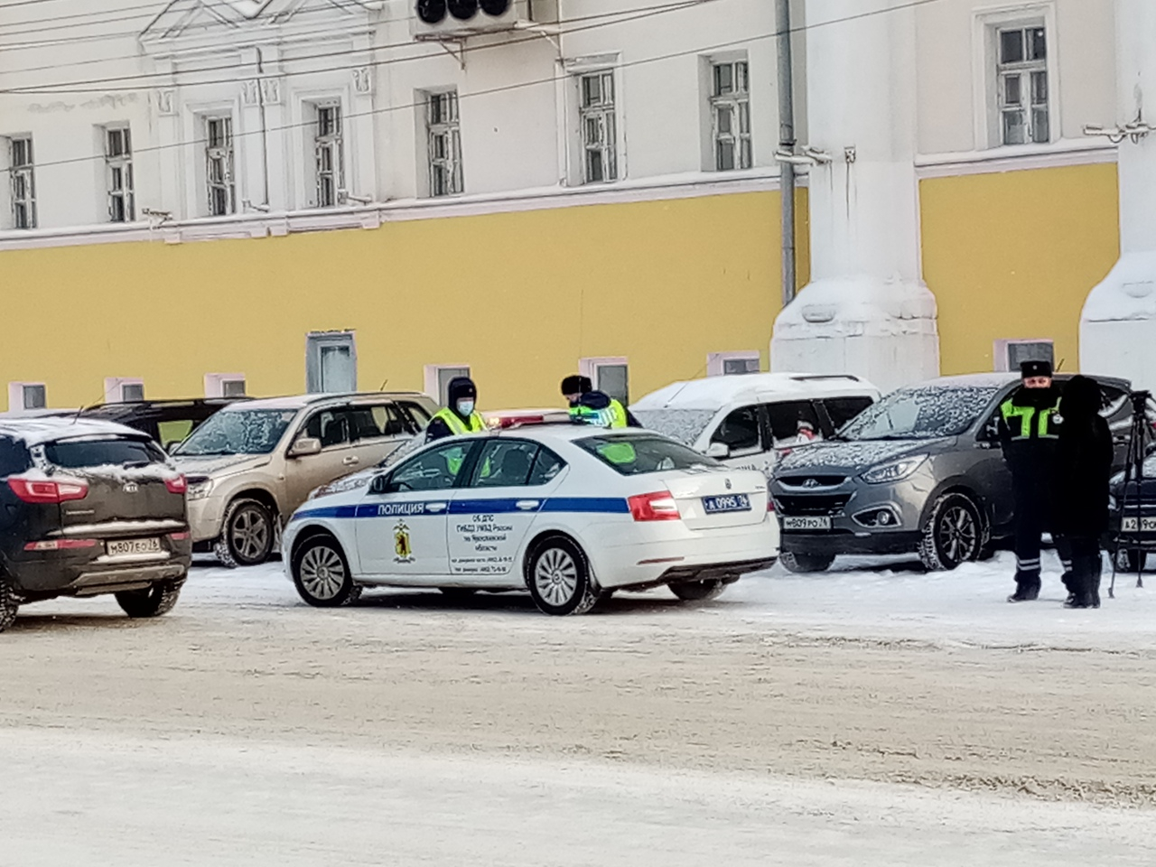 "Ваша машина помыта и угнана": в Ярославле на автомойке орудовал угонщик