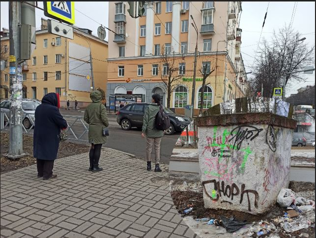«Омерзительно грязный город»: жители возмущены уборкой в весеннем Ярославле