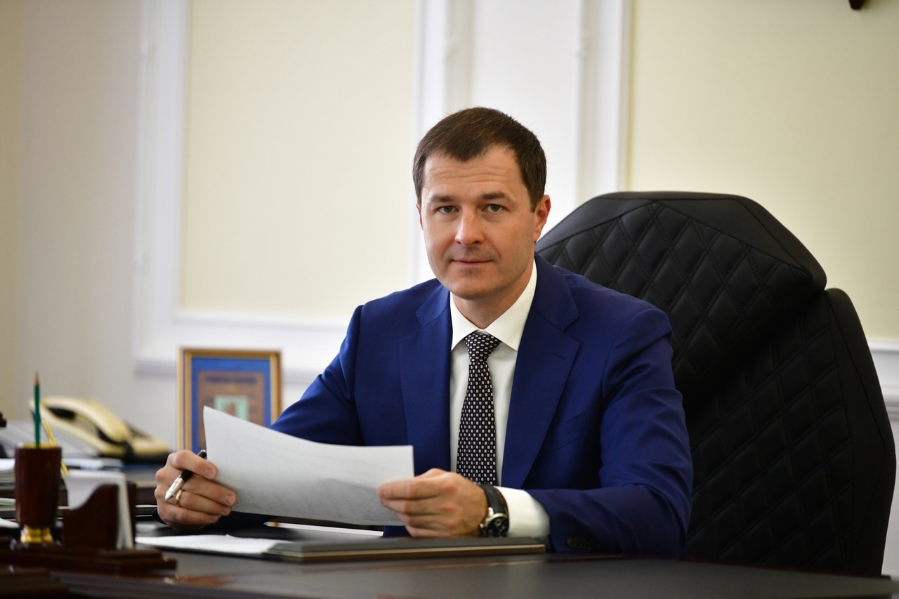 Мэр Ярославля стал зарабатывать в разы меньше: сколько получает градоначальник