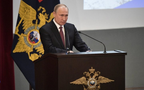 Изоляция или защита: Путин подписал закон об устойчивом Рунете