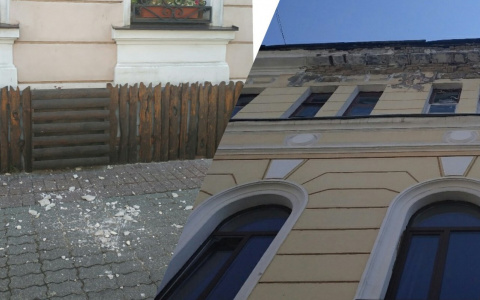 Камни падают в метре от пешеходов: в центре Ярославля рушатся здания