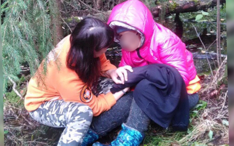 «После суток в болоте у нее отказали ноги»: откровения волонтеров о поиске ярославны