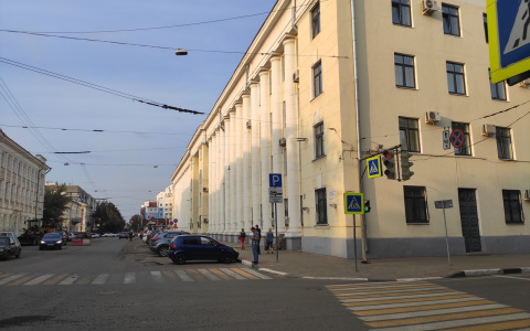 В этом районе не место авто: где в Ярославле ограничат остановку и стоянку машин