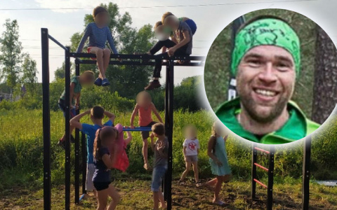 «Меня вдохновил сын»: ярославец построил детскую площадку на болоте