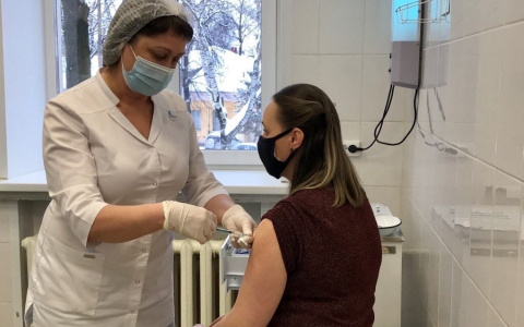 В Ярославле массово вакцинируют жителей: какие появятся побочные эффекты